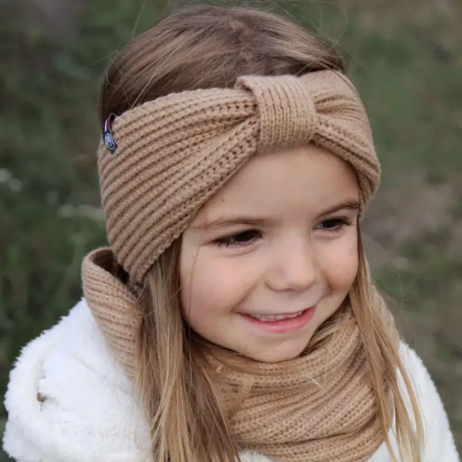 Bandeau enfant en laine avec nœud camel