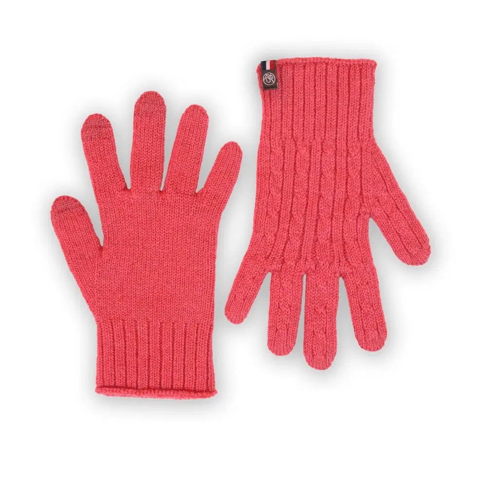 Paire de gants tactiles couleur corail en maille présentée de face.