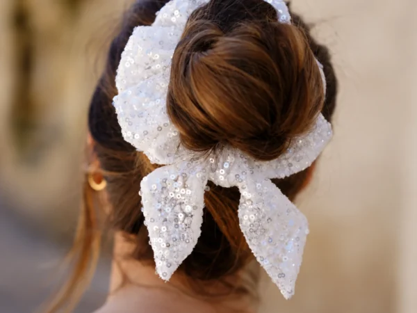 Chouchou nœud queen sequins blancs