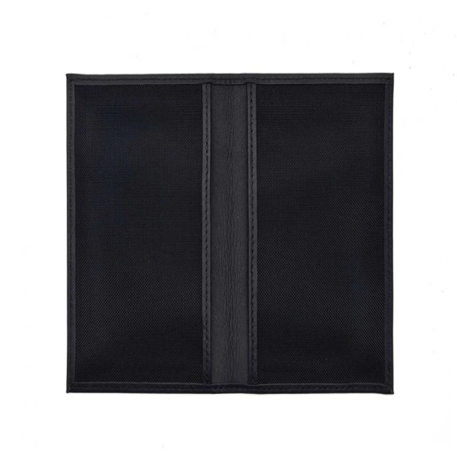 protege-passeport-luxe-en-cuir-noir-simple-2-volets-pm-032-01 (2)